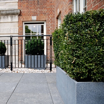 grosvenor-house-granite-planter-8