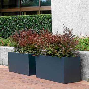 manhattan-trough-lightweight-fiberglass-pots-300x300