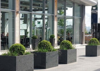 Custom Planters Reinforce Upscale Appeal at Designer Shopping Mall
