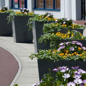 isle-of-mann-granite-planters-7