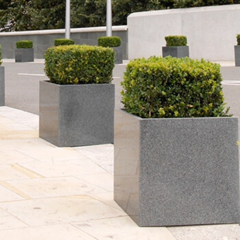 paddington-central-granite-planters