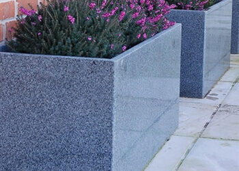 Park House Hotel, Bepton, West Sussex – Natural Stone Planters
