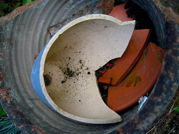 To Crock or Not to Crock Garden Pots?