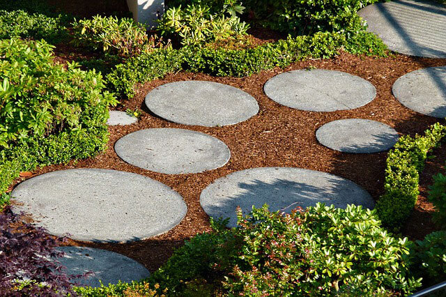 garden-pathway