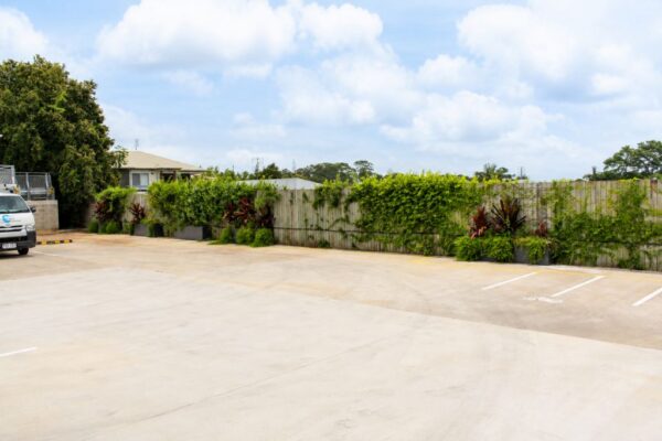 Buderim Snap Fitness Carpark Manhattan Trough