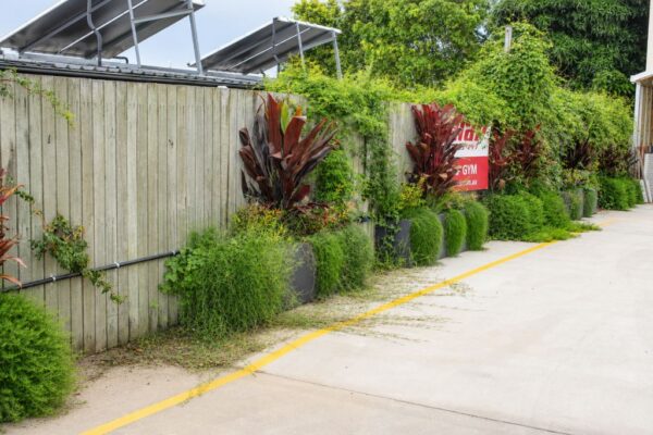 Buderim Snap Fitness Carpark Manhattan Trough