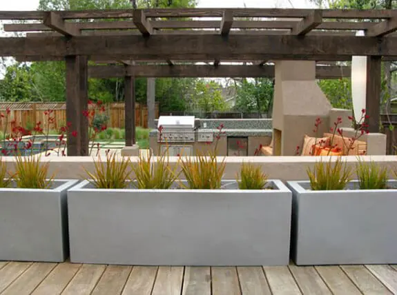 outdoor-planters