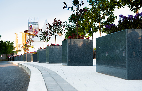 line of custom granite planters cube in derry