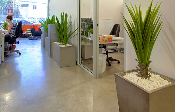 newstead-office-venice-planters-5- lightweight concrete planters