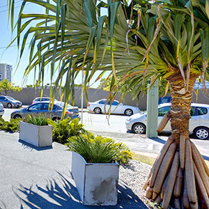 lightweight concrete trough planters parking-lot-venice-trough-300x300